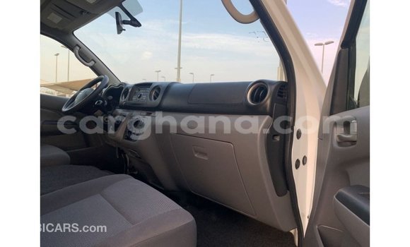Ra Imported Nissan Urvan funfun Ọkọ̀ in Import - Dubai ni Ashanti Ra Imported Nissan Urvan funfun Ọkọ̀ in Import - Dubai ni Ashanti