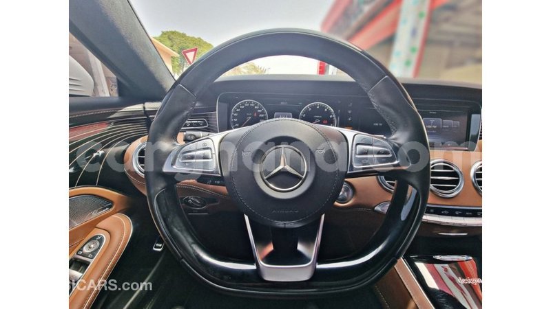 Big with watermark mercedes benz a200 ashanti import dubai 48068