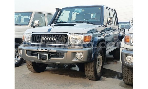 Buy Import Toyota Land Cruiser Blue Car in Import - Dubai in Ashanti