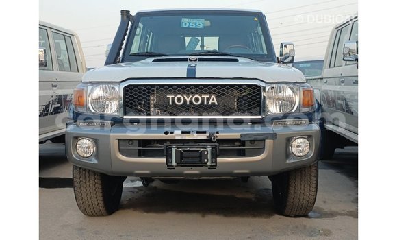 Ra Imported Toyota Land Cruiser Blue Ọkọ̀ in Import - Dubai ni Ashanti Ra Imported Toyota Land Cruiser Blue Ọkọ̀ in Import - Dubai ni Ashanti