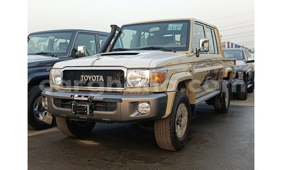 Buy Import Toyota Land Cruiser Beige Car in Import - Dubai in Ashanti