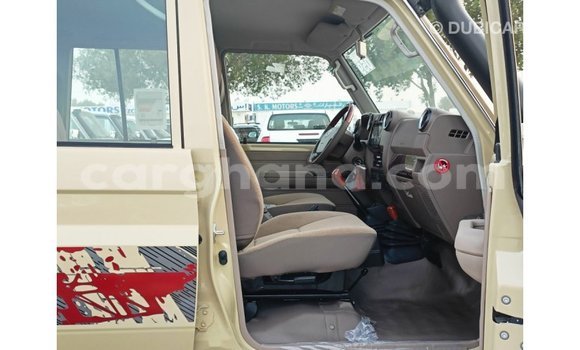 Buy Import Toyota Land Cruiser Beige Car in Import - Dubai in Ashanti Buy Import Toyota Land Cruiser Beige Car in Import - Dubai in Ashanti