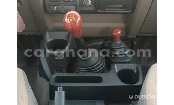 Buy Import Toyota Land Cruiser Beige Car in Import - Dubai in Ashanti Buy Import Toyota Land Cruiser Beige Car in Import - Dubai in Ashanti