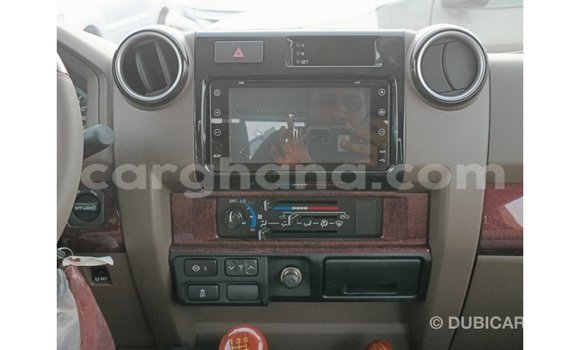 Buy Import Toyota Land Cruiser Beige Car in Import - Dubai in Ashanti Buy Import Toyota Land Cruiser Beige Car in Import - Dubai in Ashanti