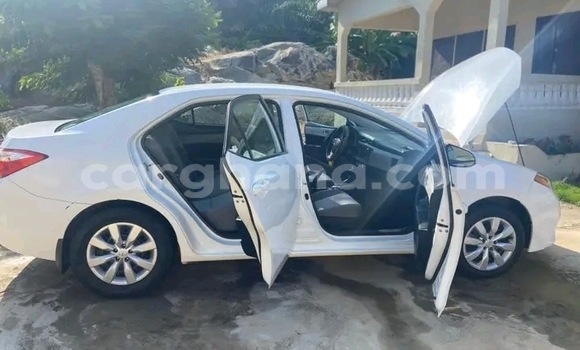 Buy Used Toyota Corolla White Car in Accra in Greater Accra Buy Used Toyota Corolla White Car in Accra in Greater Accra