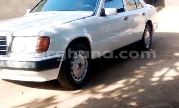 Sayi Na hannu Mercedes-Benz A200 White Mota in Accra a Greater Accra Sayi Na hannu Mercedes-Benz A200 White Mota in Accra a Greater Accra