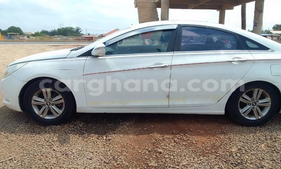 Buy Used Hyundai Sonata White Car in Accra in Greater Accra Buy Used Hyundai Sonata White Car in Accra in Greater Accra