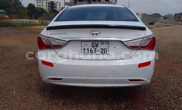 Buy Used Hyundai Sonata White Car in Accra in Greater Accra Buy Used Hyundai Sonata White Car in Accra in Greater Accra