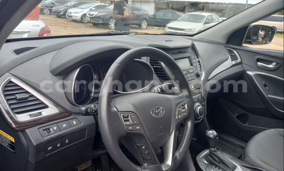 Sayi Na hannu Hyundai Santa Fe Black Mota in Accra a Greater Accra Sayi Na hannu Hyundai Santa Fe Black Mota in Accra a Greater Accra