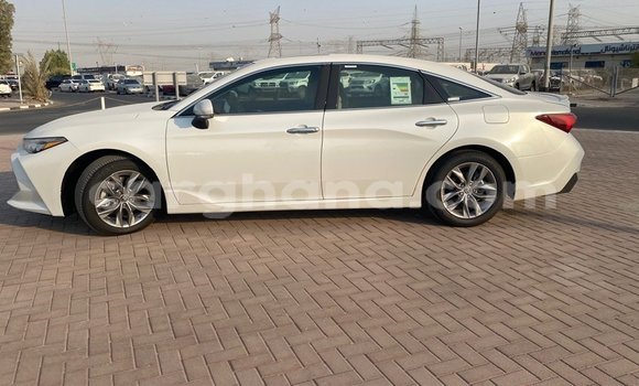 Buy Import Toyota Avalon White Car in Import - Dubai in Ashanti Buy Import Toyota Avalon White Car in Import - Dubai in Ashanti