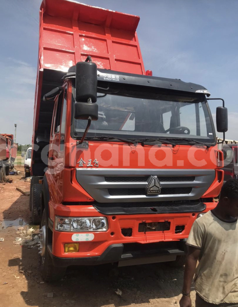 Big with watermark howo sinotruck greater accra tema 48131