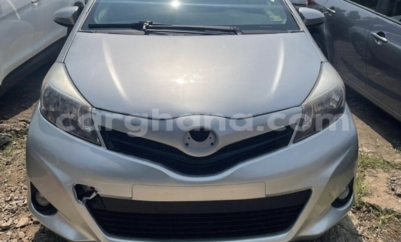 Sayi Na hannu Toyota Vitz Azurfa Mota in Accra a Greater Accra Sayi Na hannu Toyota Vitz Azurfa Mota in Accra a Greater Accra