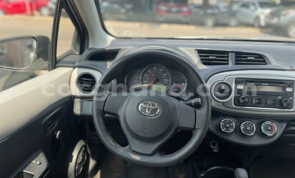 Sayi Na hannu Toyota Vitz Azurfa Mota in Accra a Greater Accra Sayi Na hannu Toyota Vitz Azurfa Mota in Accra a Greater Accra