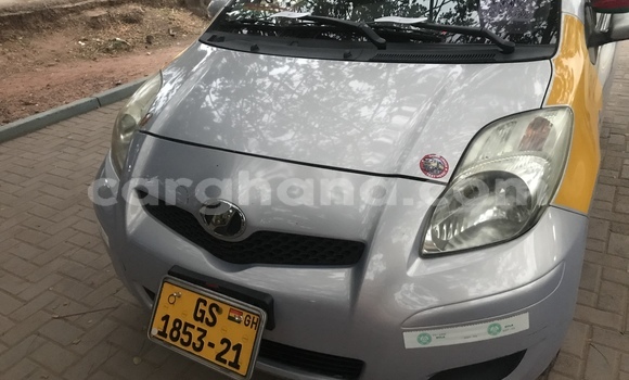 Sayi Na hannu Toyota Vitz Azurfa Mota in Sekondi–Takoradi Metropolitan a Yamma