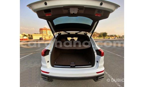 Sayi Imported Porsche Cayenne White Mota in Import - Dubai a Ashanti Sayi Imported Porsche Cayenne White Mota in Import - Dubai a Ashanti