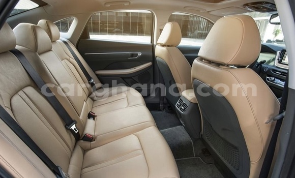 Buy Used Hyundai Sonata White Car in Accra in Greater Accra Buy Used Hyundai Sonata White Car in Accra in Greater Accra