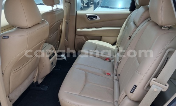 Sayi Na hannu Nissan Pathfinder Green Mota in Accra a Greater Accra Sayi Na hannu Nissan Pathfinder Green Mota in Accra a Greater Accra