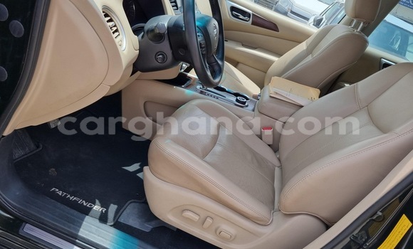 Sayi Na hannu Nissan Pathfinder Green Mota in Accra a Greater Accra Sayi Na hannu Nissan Pathfinder Green Mota in Accra a Greater Accra