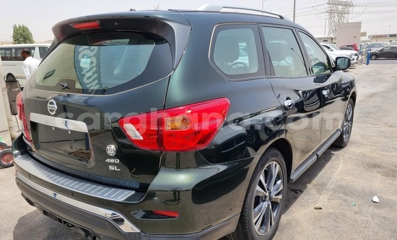 Sayi Na hannu Nissan Pathfinder Green Mota in Accra a Greater Accra Sayi Na hannu Nissan Pathfinder Green Mota in Accra a Greater Accra