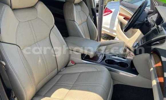 Ra Àlòkù Acura MDX funfun Ọkọ̀ in Accra ni Greater Accra Ra Àlòkù Acura MDX funfun Ọkọ̀ in Accra ni Greater Accra