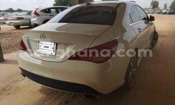 Buy Used Mercedes‒Benz CLA-klasse White Car in Accra in Greater Accra Buy Used Mercedes‒Benz CLA-klasse White Car in Accra in Greater Accra