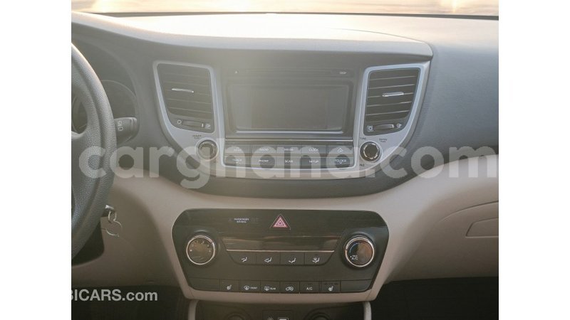 Big with watermark hyundai tucson ashanti import dubai 48220