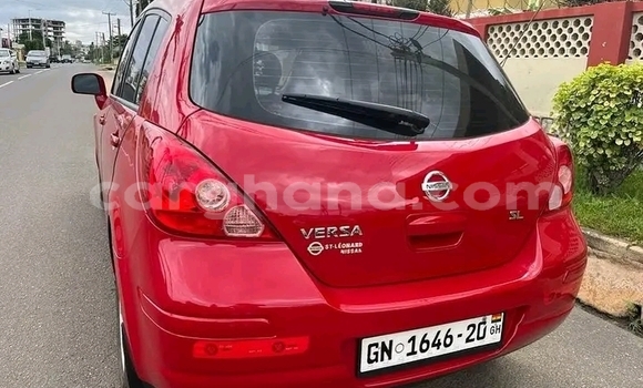 Ra Àlòkù Nissan Versa Red Ọkọ̀ in Accra ni Greater Accra Ra Àlòkù Nissan Versa Red Ọkọ̀ in Accra ni Greater Accra