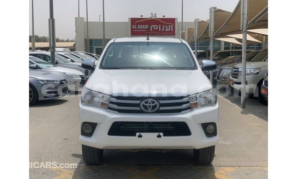 Ra Imported Toyota Hilux funfun Ọkọ̀ in Import - Dubai ni Ashanti Ra Imported Toyota Hilux funfun Ọkọ̀ in Import - Dubai ni Ashanti
