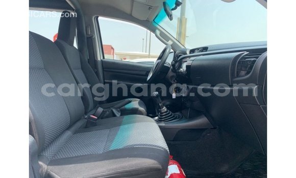 Ra Imported Toyota Hilux funfun Ọkọ̀ in Import - Dubai ni Ashanti Ra Imported Toyota Hilux funfun Ọkọ̀ in Import - Dubai ni Ashanti