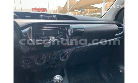 Ra Imported Toyota Hilux funfun Ọkọ̀ in Import - Dubai ni Ashanti Ra Imported Toyota Hilux funfun Ọkọ̀ in Import - Dubai ni Ashanti