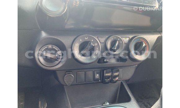 Ra Imported Toyota Hilux funfun Ọkọ̀ in Import - Dubai ni Ashanti Ra Imported Toyota Hilux funfun Ọkọ̀ in Import - Dubai ni Ashanti