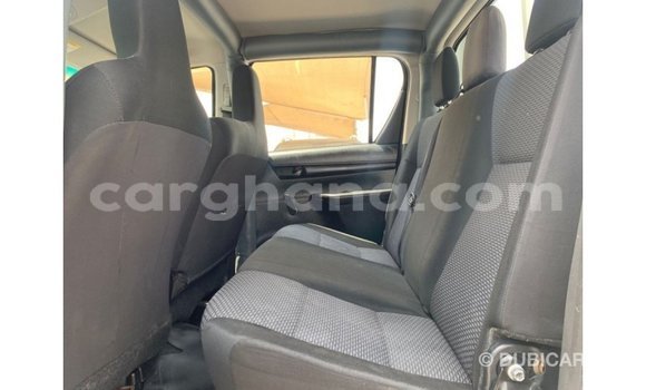Ra Imported Toyota Hilux funfun Ọkọ̀ in Import - Dubai ni Ashanti Ra Imported Toyota Hilux funfun Ọkọ̀ in Import - Dubai ni Ashanti