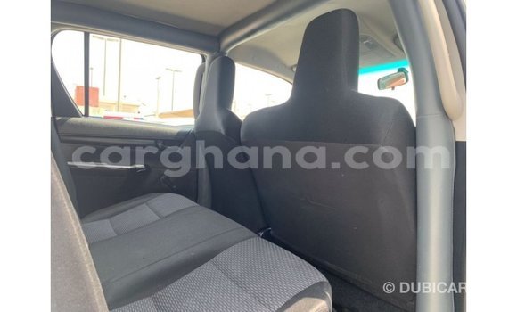 Ra Imported Toyota Hilux funfun Ọkọ̀ in Import - Dubai ni Ashanti Ra Imported Toyota Hilux funfun Ọkọ̀ in Import - Dubai ni Ashanti