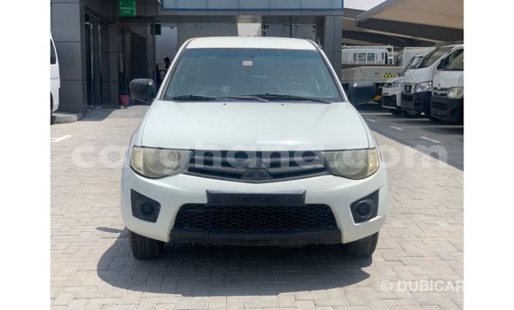 Ra Imported Mitsubishi L200 funfun Ọkọ̀ in Import - Dubai ni Ashanti Ra Imported Mitsubishi L200 funfun Ọkọ̀ in Import - Dubai ni Ashanti