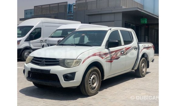 Ra Imported Mitsubishi L200 funfun Ọkọ̀ in Import - Dubai ni Ashanti Ra Imported Mitsubishi L200 funfun Ọkọ̀ in Import - Dubai ni Ashanti