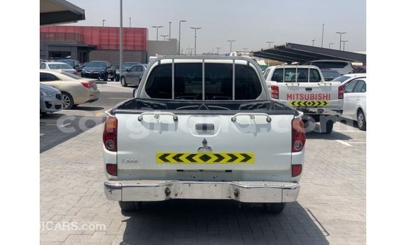 Ra Imported Mitsubishi L200 funfun Ọkọ̀ in Import - Dubai ni Ashanti Ra Imported Mitsubishi L200 funfun Ọkọ̀ in Import - Dubai ni Ashanti