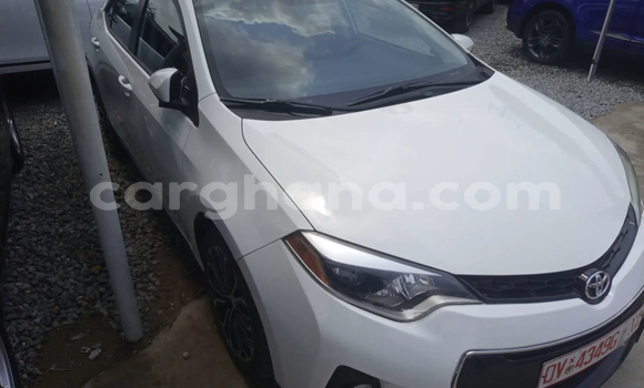 Sayi Na hannu Toyota Corolla White Mota in Accra a Greater Accra Sayi Na hannu Toyota Corolla White Mota in Accra a Greater Accra