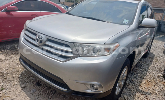 Buy Used Toyota Highlander Silver Car in Accra in Greater Accra