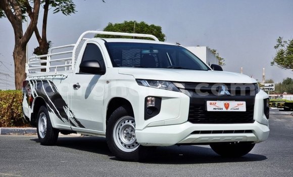 Buy Import Mitsubishi L200 White Car in Import - Dubai in Ashanti Buy Import Mitsubishi L200 White Car in Import - Dubai in Ashanti