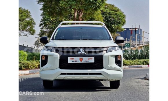Buy Import Mitsubishi L200 White Car in Import - Dubai in Ashanti Buy Import Mitsubishi L200 White Car in Import - Dubai in Ashanti