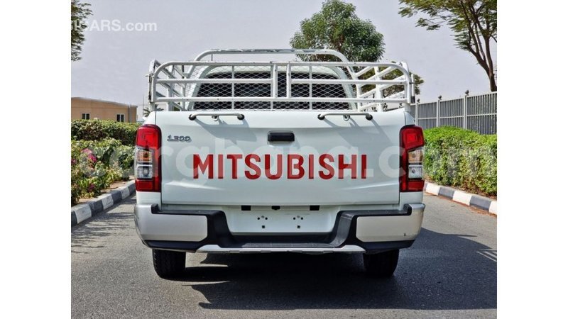 Big with watermark mitsubishi l200 ashanti import dubai 48276