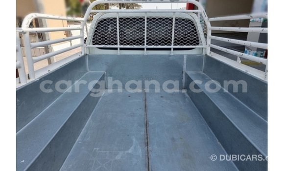 Buy Import Mitsubishi L200 White Car in Import - Dubai in Ashanti Buy Import Mitsubishi L200 White Car in Import - Dubai in Ashanti