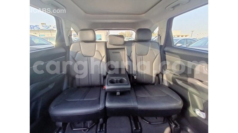 Big with watermark kia sorento ashanti import dubai 48278