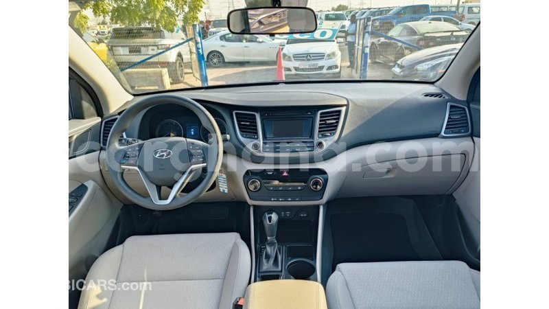 Big with watermark hyundai tucson ashanti import dubai 48279