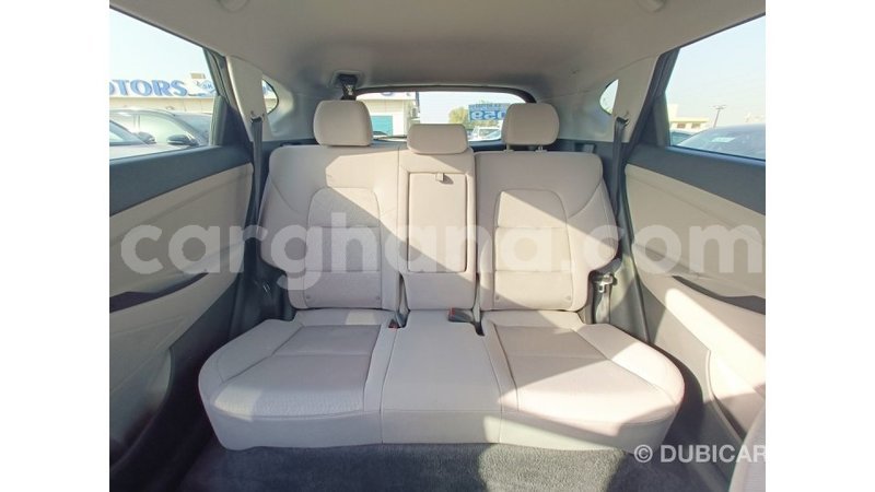 Big with watermark hyundai tucson ashanti import dubai 48279