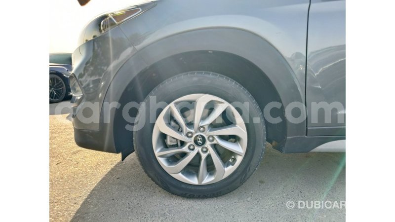 Big with watermark hyundai tucson ashanti import dubai 48279