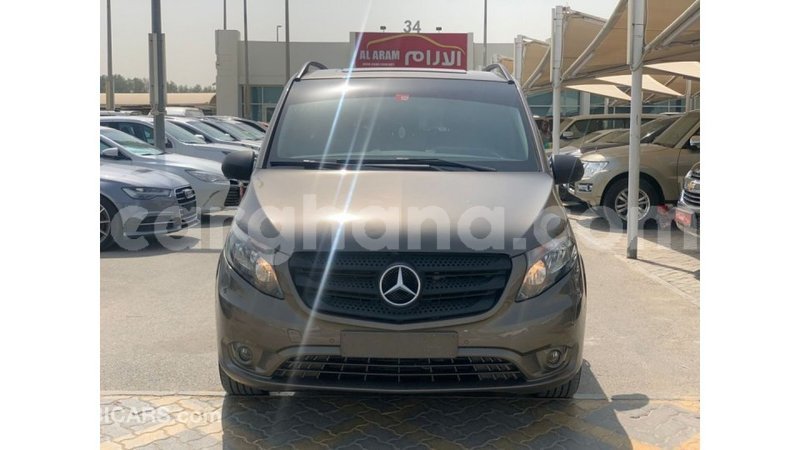 Big with watermark mercedes benz a200 ashanti import dubai 48295