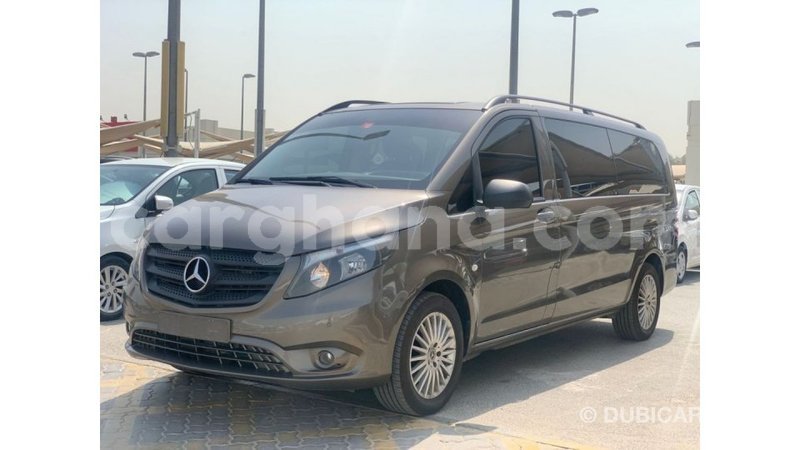 Big with watermark mercedes benz a200 ashanti import dubai 48295