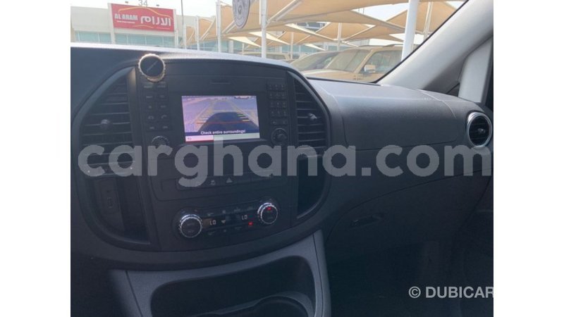 Big with watermark mercedes benz a200 ashanti import dubai 48295