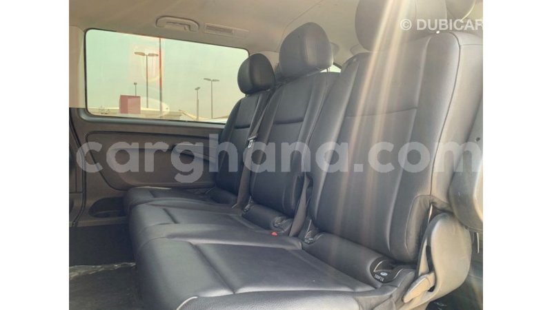 Big with watermark mercedes benz a200 ashanti import dubai 48295